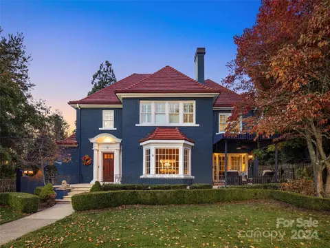 62 Kimberly Ave, Asheville, NC 28804