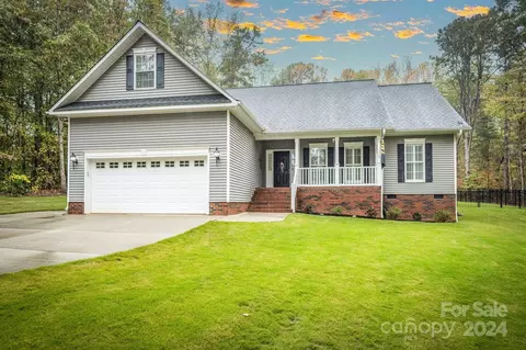 4020 Drake Ct, Denver, NC 28037