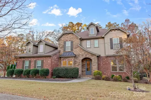 8707 Whitehawk Hill Rd, Waxhaw, NC 28173
