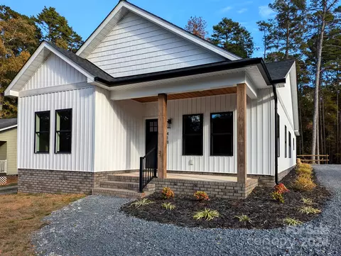 418 Manchester Rd, Mount Gilead, NC 27306
