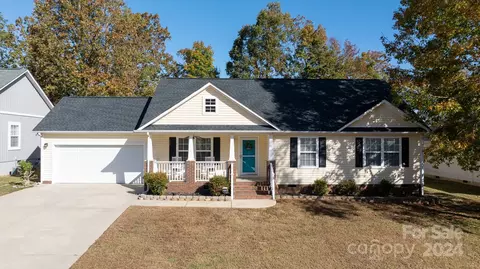 1552 Meadow Glen Ln, Rock Hill, SC 29730