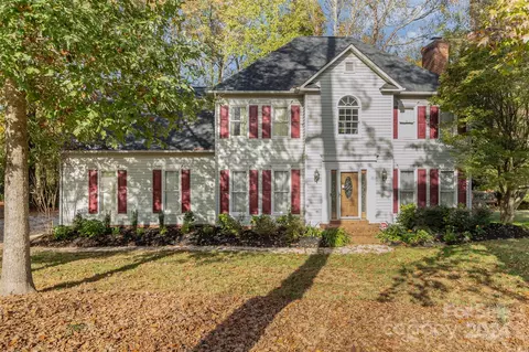 1422 Moorecrest Pl, Kannapolis, NC 28081