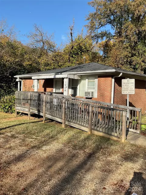 1604 N Long St, Salisbury, NC 28144