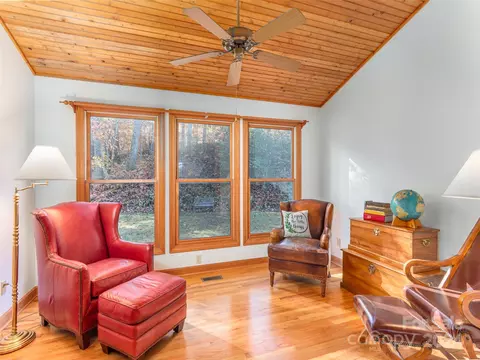 717 Redfield Dr, Clyde, NC 28721 photo 10
