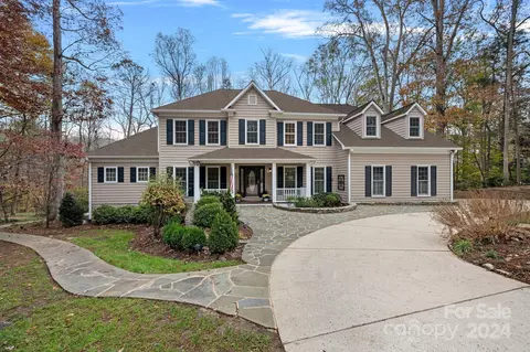 19001 Callaway Hills Ln, Davidson, NC 28036
