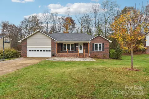1511 Running Deer Nw Dr NW, Conover, NC 28613