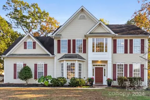 6908 Conifer Cir, Indian Trail, NC 28079