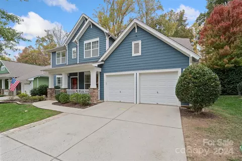 Exterior - 17147 Lake Path Dr, Cornelius, NC 28031 photo 2 of 2