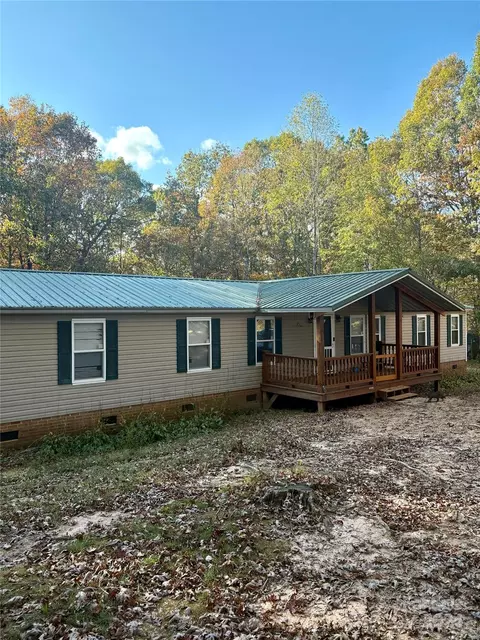 6232 W Meadow Trl, Connelly Springs, NC 28612