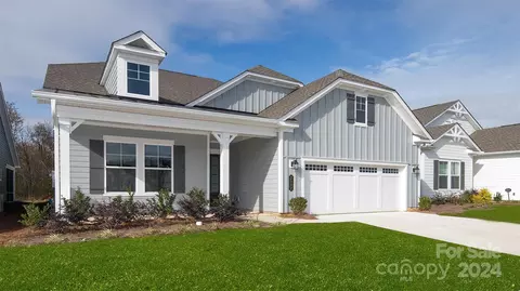 2002 Lake Como Dr, Monroe, NC 28110