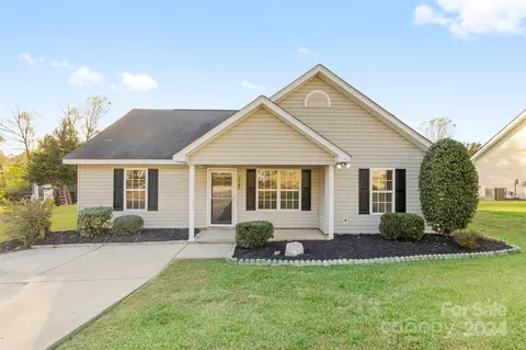 2640 Westerwood Village Dr, Charlotte, NC 28214