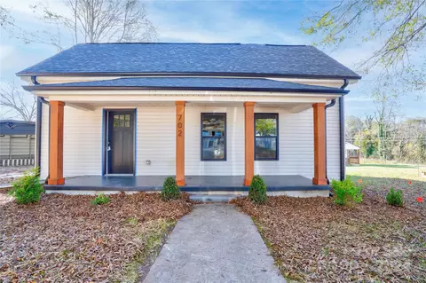 702 Maple St, Cherryville, NC 28021
