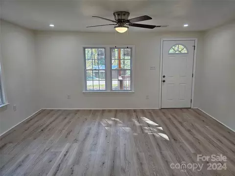 Living - 143 Ranson Rd, Lancaster, SC 29720 photo 2 of 3