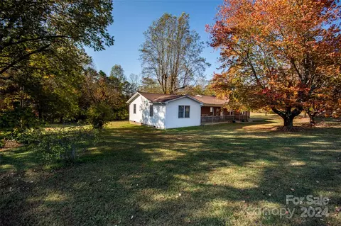 449 Grassy Knob Rd, Union Grove, NC 28689