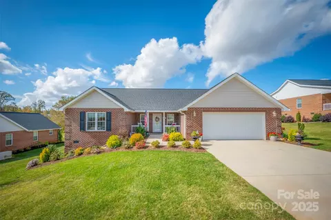 128 Augusta Dr, Spindale, NC 28160