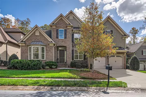 7431 Edenbridge Ln, Charlotte, NC 28226