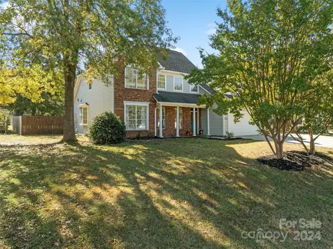 11925 Hookston Ln, Charlotte, NC 28273