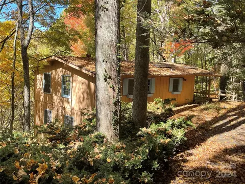 1728 Cabin Flats Rd, Sylva, NC 28779 photo 2