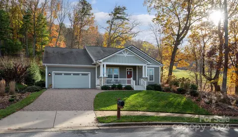 19 Roundtop Ridge Ct, Candler, NC 28715
