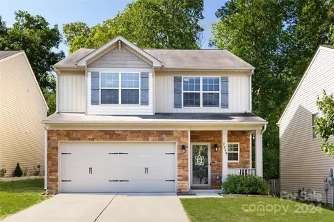 2750 Old House Cir, Matthews, NC 28105