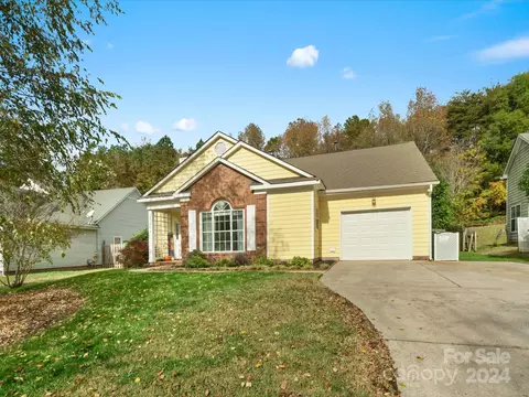 11305 Clayford Rdg, Charlotte, NC 28215