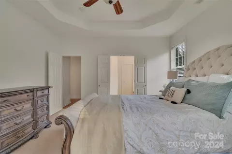 Bedroom - 8081 Summit Ridge Dr, Catawba, NC 28609 photo 2 of 6