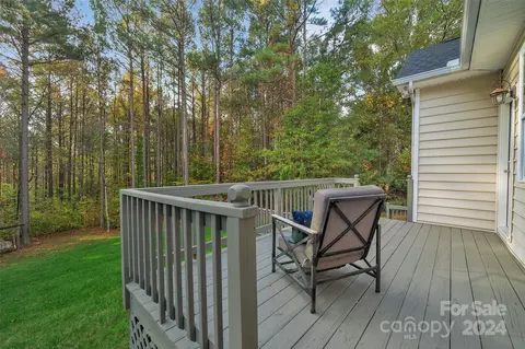 Exterior - 8081 Summit Ridge Dr, Catawba, NC 28609 photo 3 of 4