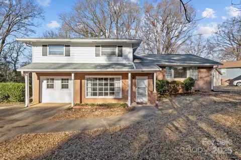 2810 Daleview Dr, Charlotte, NC 28214
