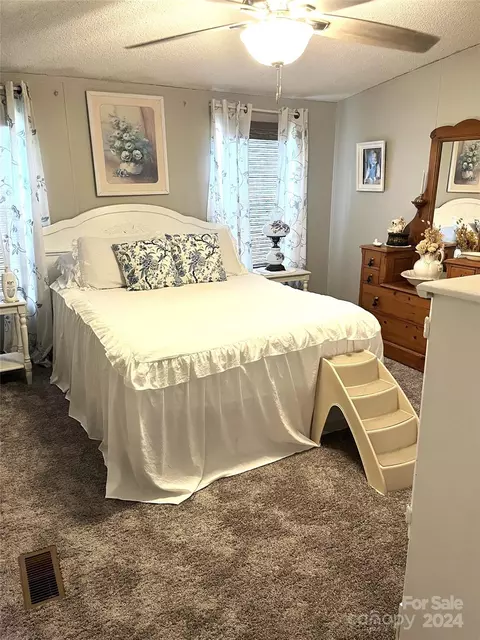 3348 Falling Creek Rd, Hickory, NC 28601 photo 9