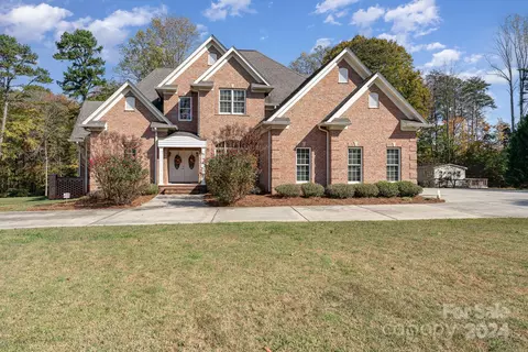 214 Fuller 18 St #18, Lexington, NC 27292
