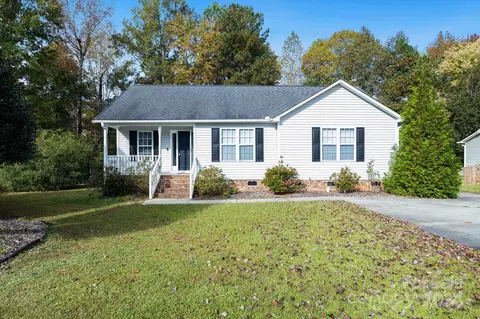 120 Blackthorne Pl, Garner, NC 27529