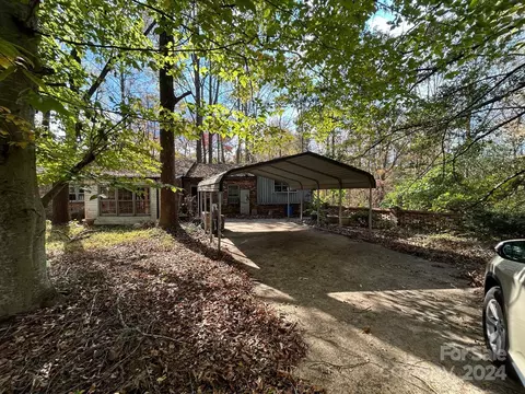 123 Highlander St, Morganton, NC 28655