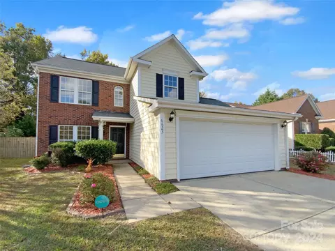 6623 Sweetfield Dr, Charlotte, NC 28269