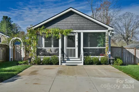 482 Booker St, Asheville, NC 28803