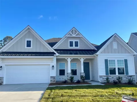 126 Nicholson Ln, Mooresville, NC 28115