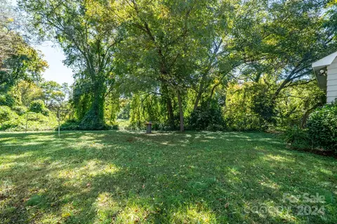 202 E College St, Stanley, NC 28164 photo 6