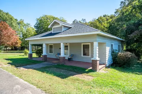 202 E College St, Stanley, NC 28164 photo 3