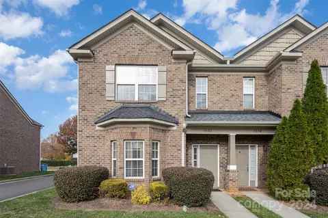 5682 Stafford Rd, Charlotte, NC 28215