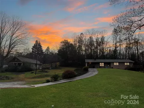 6399 Us 70 W Hwy W, Old Fort, NC 28762