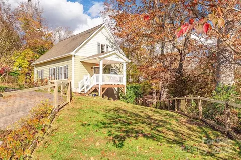 22 Dunkirk Rd, Asheville, NC 28803