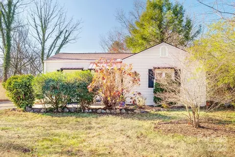 196 Chatham Rd, Asheville, NC 28804