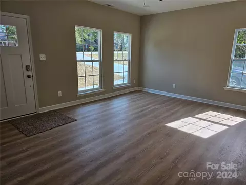 Living - 384 Grace Ave, Lancaster, SC 29720 photo 1 of 4