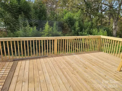 Exterior - 384 Grace Ave, Lancaster, SC 29720 photo 2 of 3