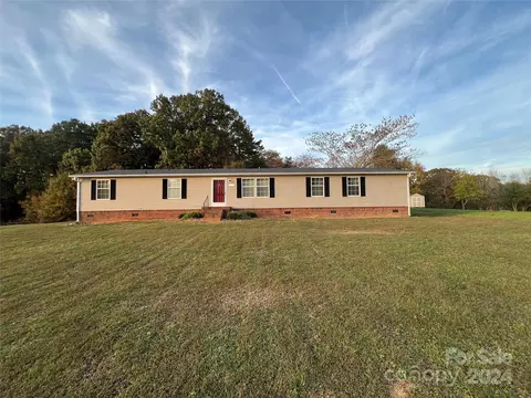 36245 Nugget 2 Rd #2, New London, NC 28127