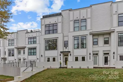 2331 Wesley Village Rd, Charlotte, NC 28208