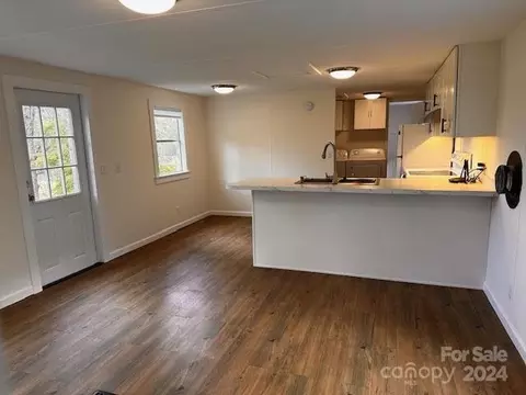 20 Hobble Hill Rd, Clyde, NC 28721 photo 4