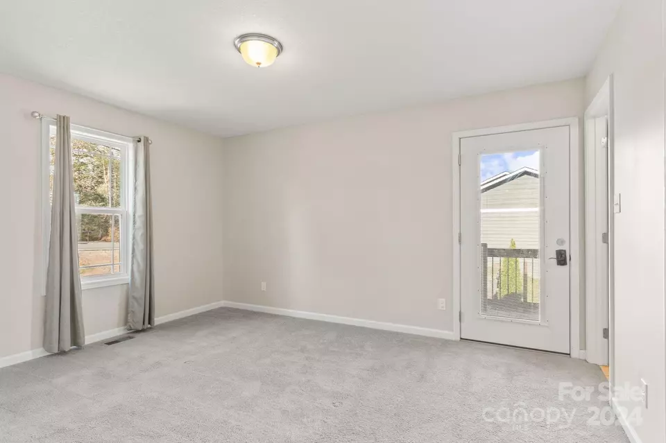 Bedroom - 41 Old Nc 20 Hwy, Asheville, NC 28806 photo 4 of 7