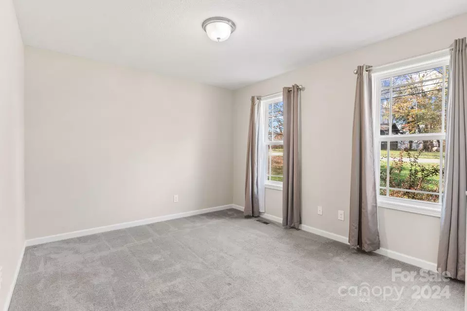 Bedroom - 41 Old Nc 20 Hwy, Asheville, NC 28806 photo 2 of 7