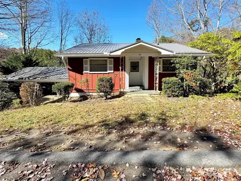 99 White Dogwood Ln, Lake Junaluska, NC 28745