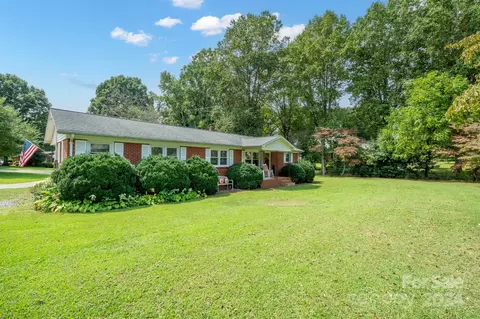 862 Salem Church Rd, Lincolnton, NC 28092